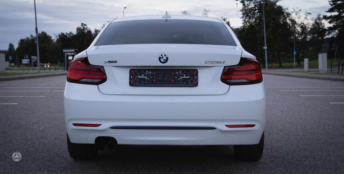 BMW 228, 2.0 l., Купе (coupe)
