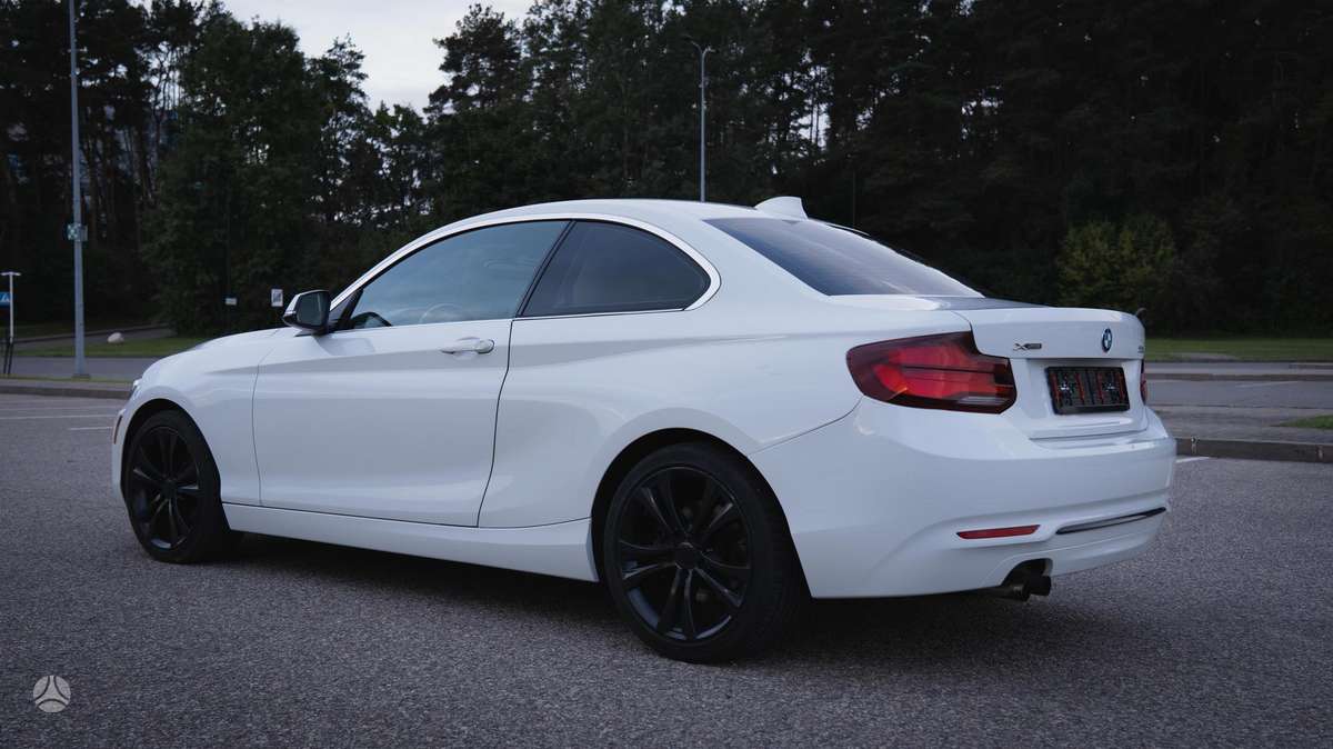 BMW 228, 2.0 l., Купе (coupe)