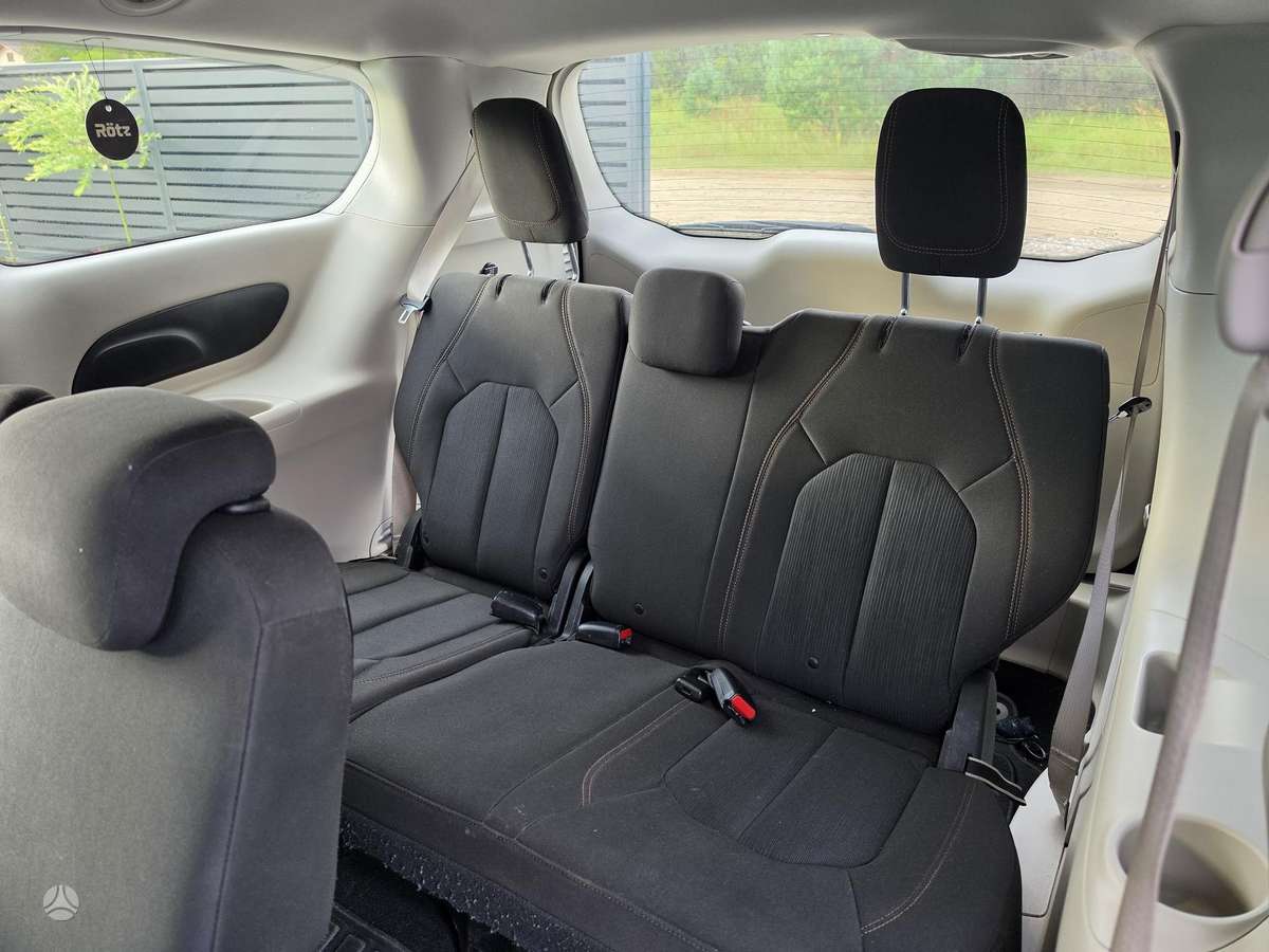Chrysler Pacifica, 3.6 l., Минивэн