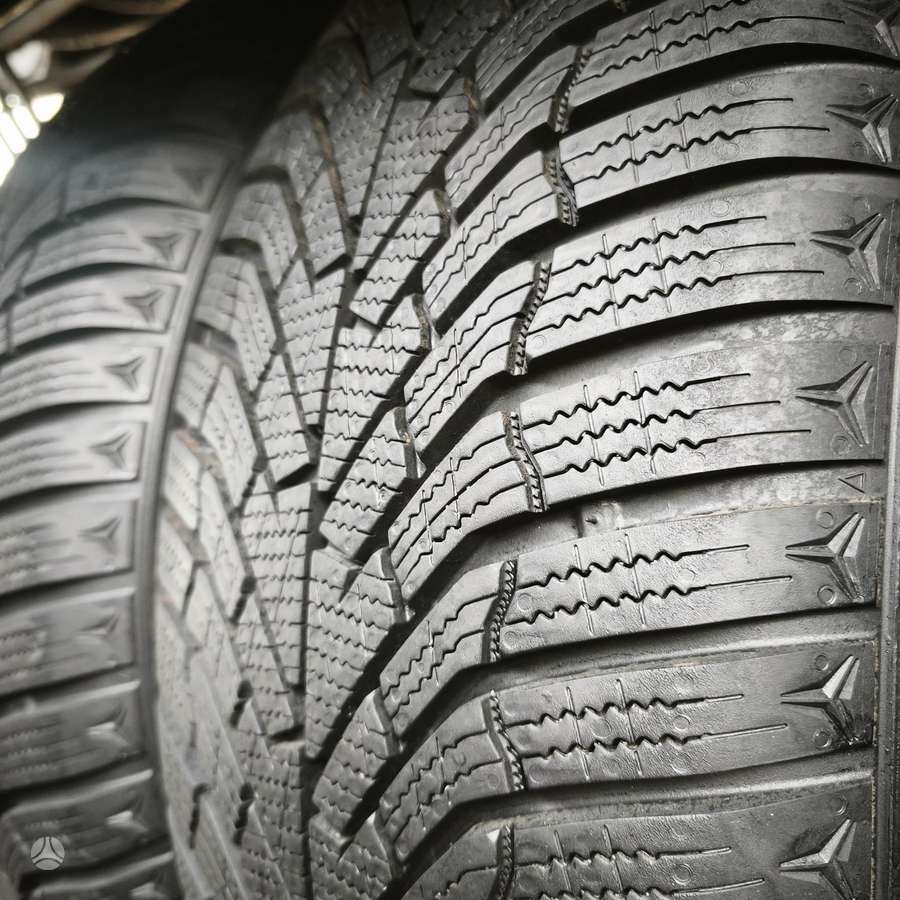 Kumho Winter craft wp52+, winter 225/60 R18
