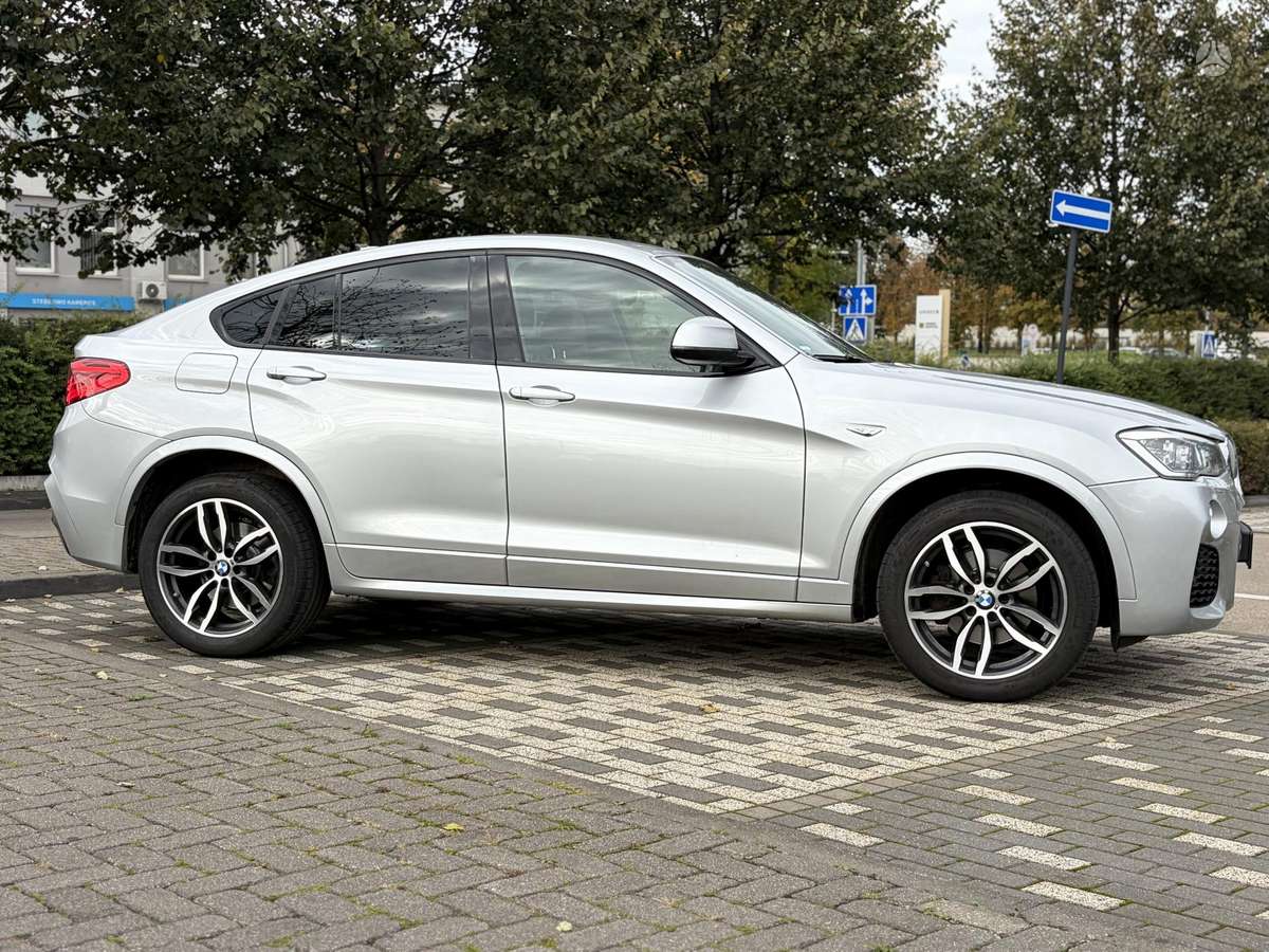 BMW X4, 3.0 l., sedanas