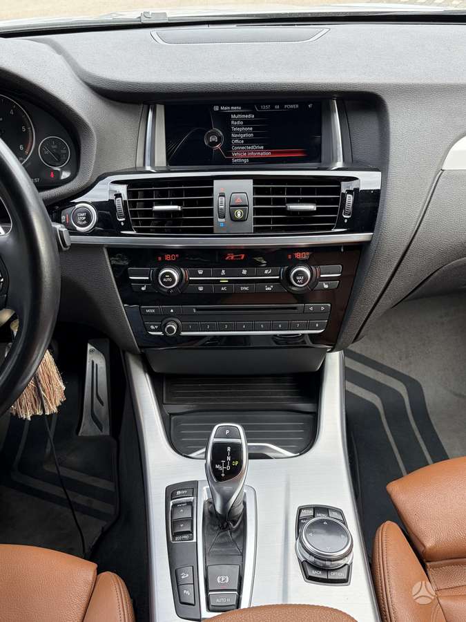 BMW X4, 3.0 l., sedanas