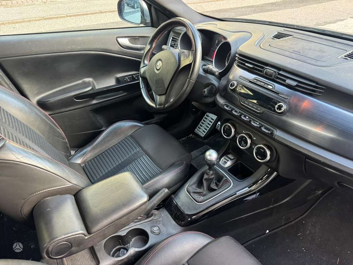 Alfa Romeo Giulietta, 2.0 l., hatchback