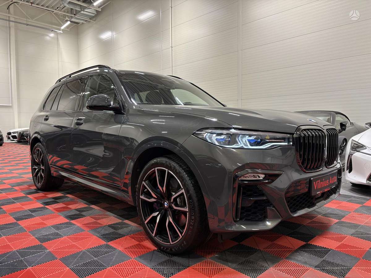 BMW X7, 3.0 l., off-road / crossover
