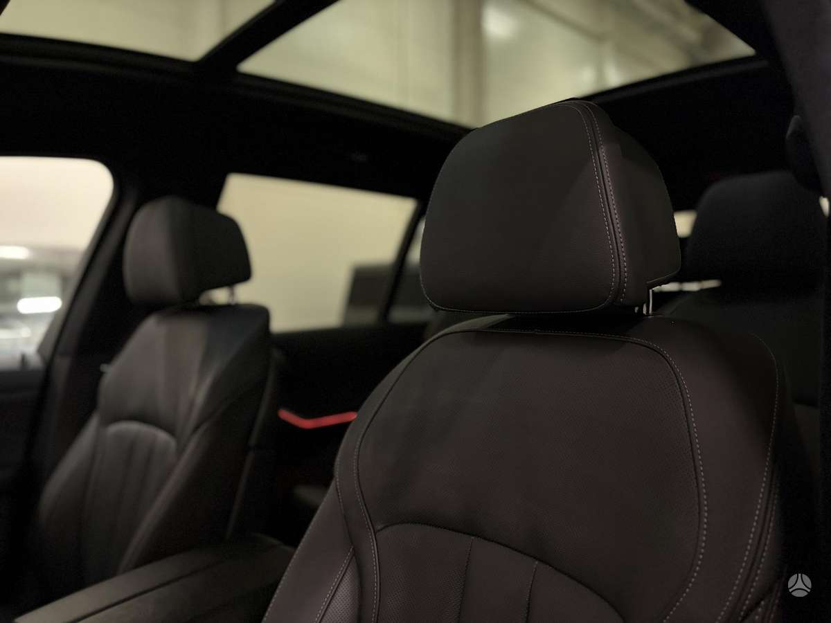 BMW X7, 3.0 l., off-road / crossover