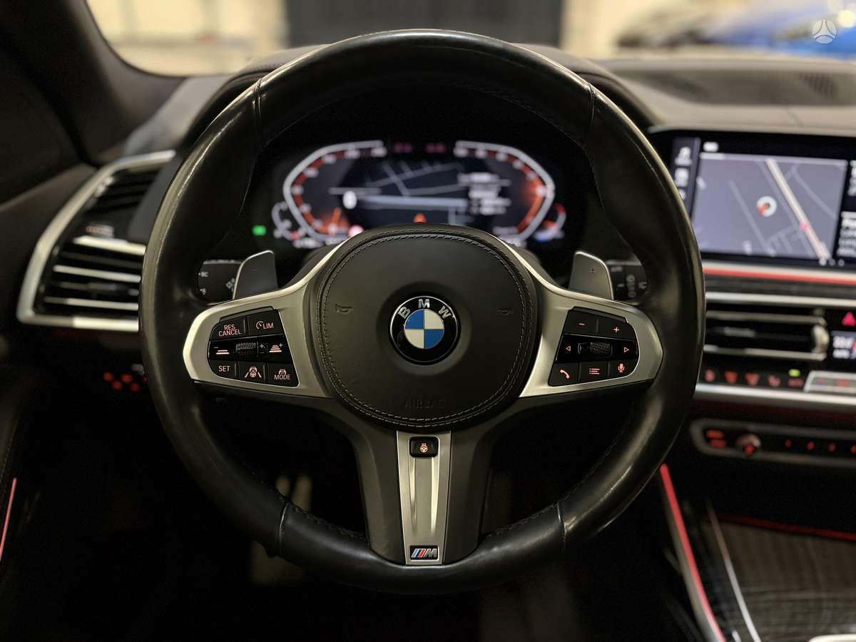 BMW X7, 3.0 l., off-road / crossover