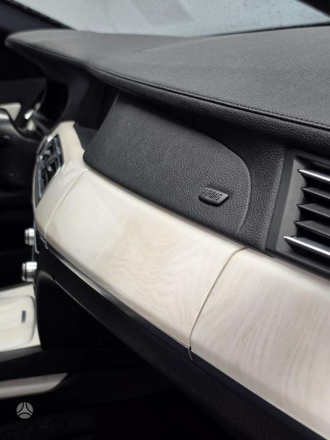 BMW 730, 3.0 l., sedanas