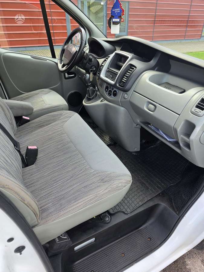 Renault Trafic, 2.5 l., passenger minibus