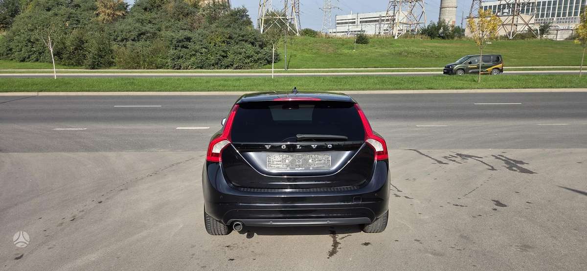 Volvo V60, 2.0 l., Универсал