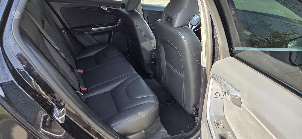 Volvo V60, 2.0 l., Универсал