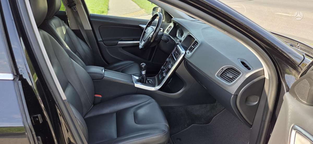 Volvo V60, 2.0 l., Универсал