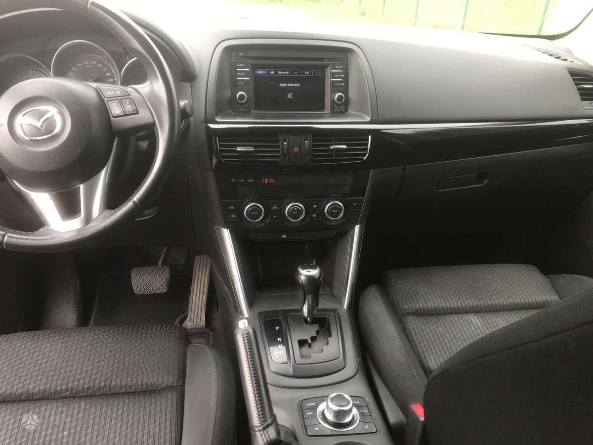 Mazda CX-5, 2.2 l., off-road / crossover