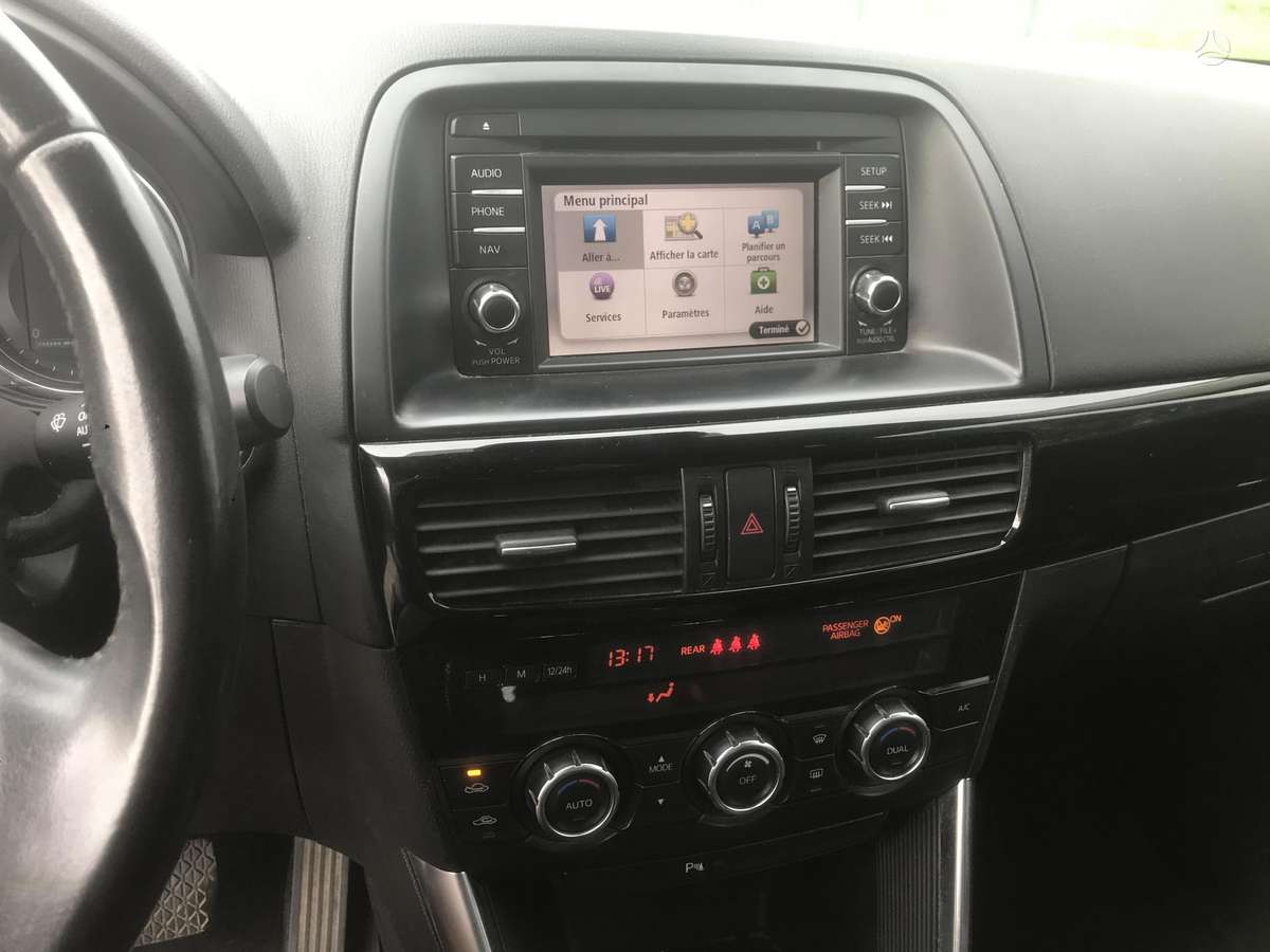 Mazda CX-5, 2.2 l., off-road / crossover