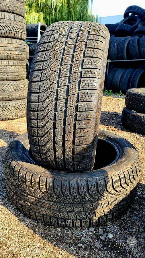 Pirelli P Zero Winter, žieminės 245/50 R19