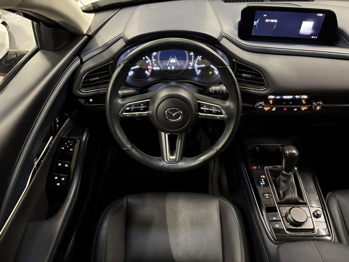 Mazda CX-30, 2.5 l., off-road / crossover