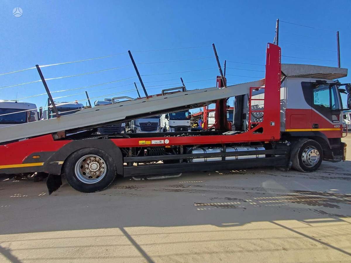 Iveco Stralis, auto transporters