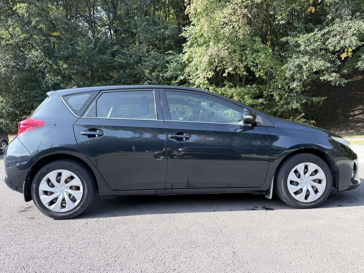 Toyota Auris, 1.6 l., hatchback