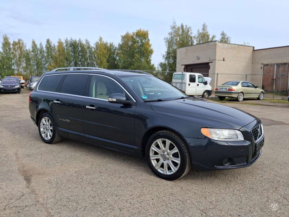 Volvo V70, 2.4 l., wagon