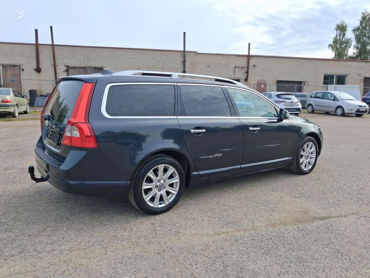 Volvo V70, 2.4 l., wagon