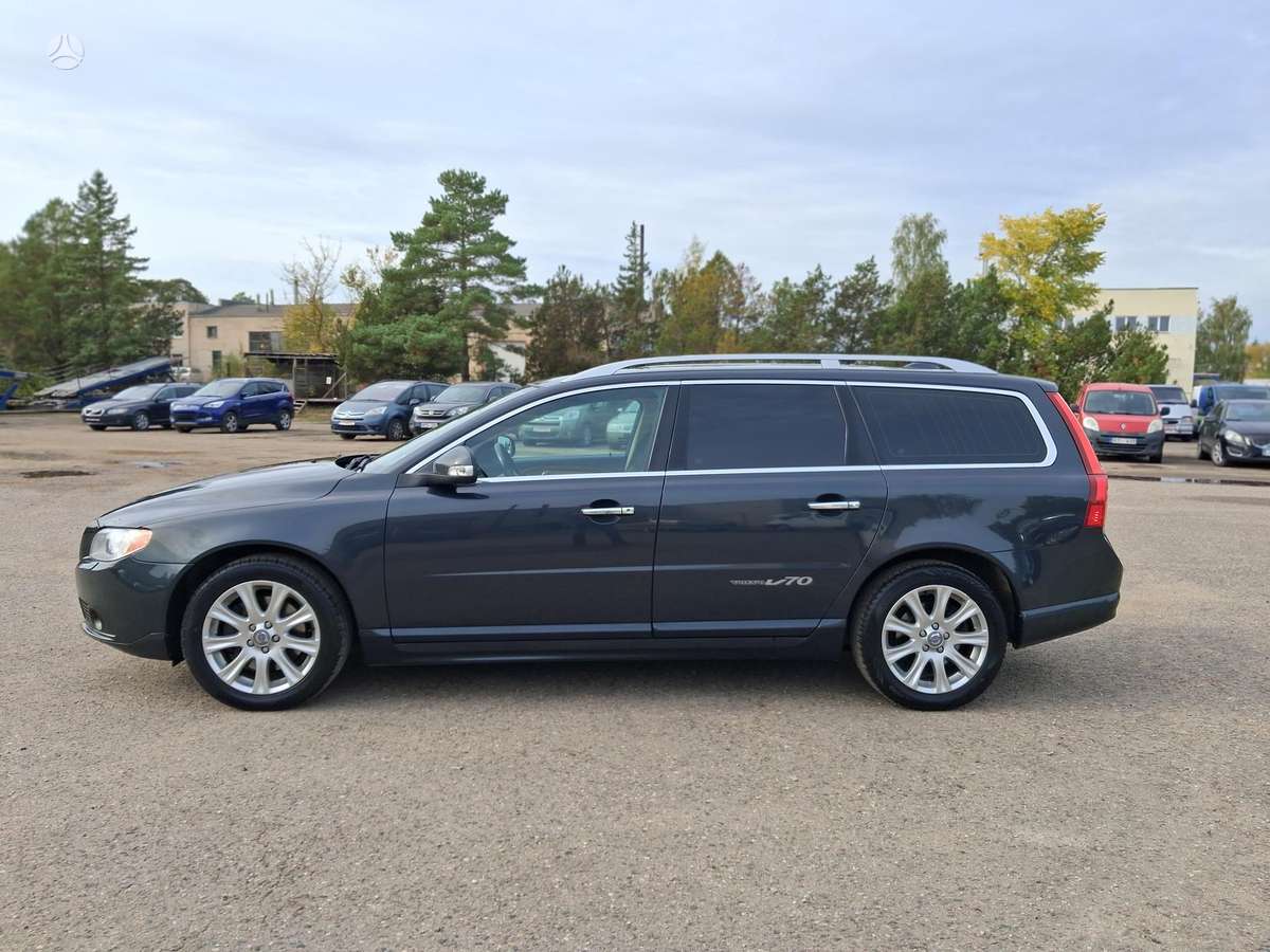 Volvo V70, 2.4 l., wagon