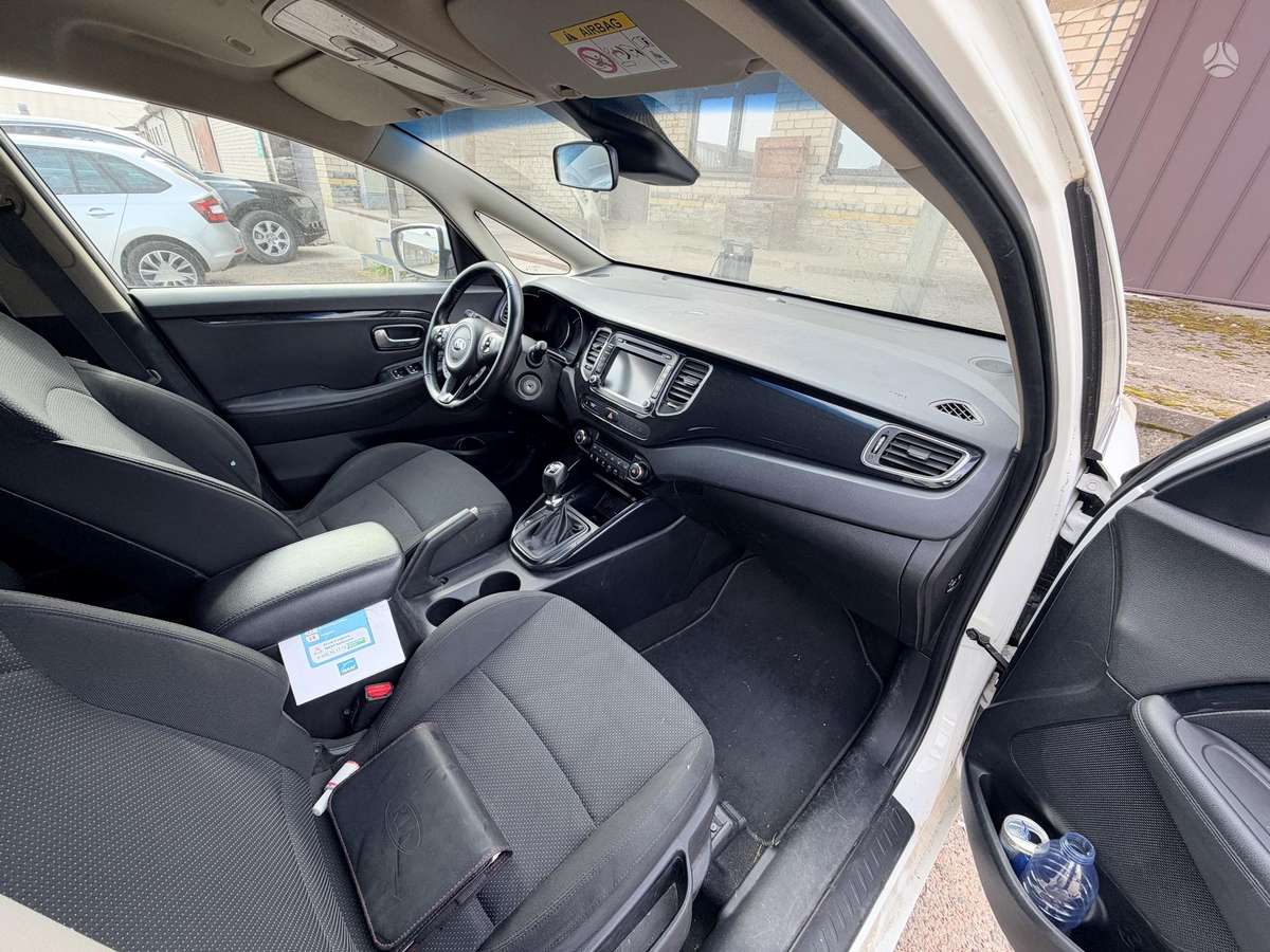 Kia Carens, 1.7 l., Универсал