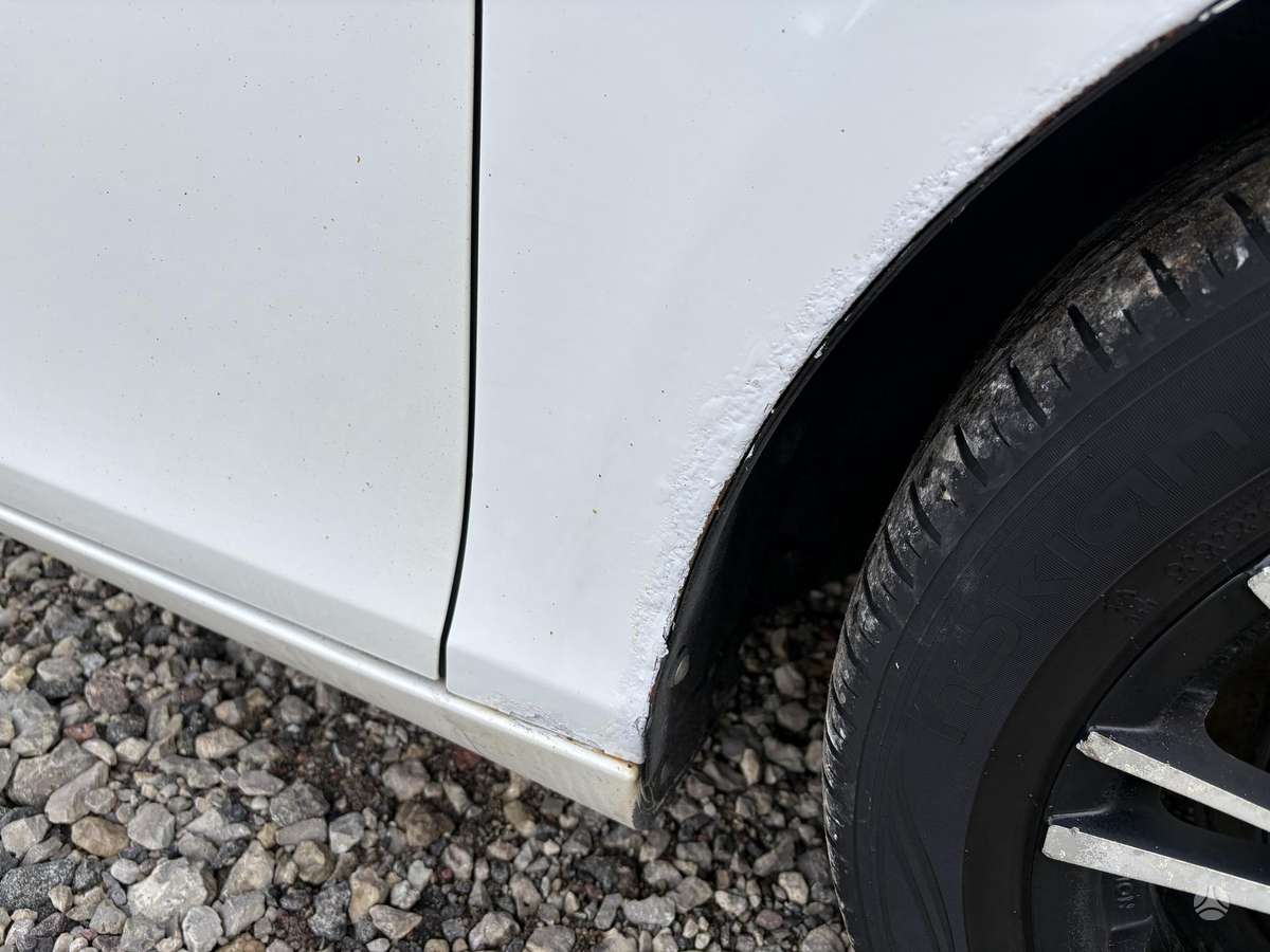 Volvo V40, 1.6 l., Хэтчбек