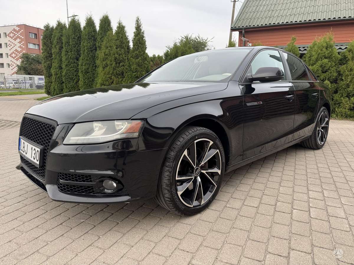 Audi A4, 2.0 l., saloon / sedan