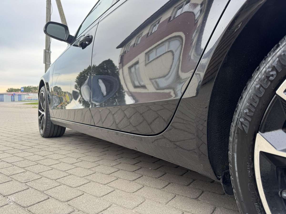 Audi A4, 2.0 l., saloon / sedan