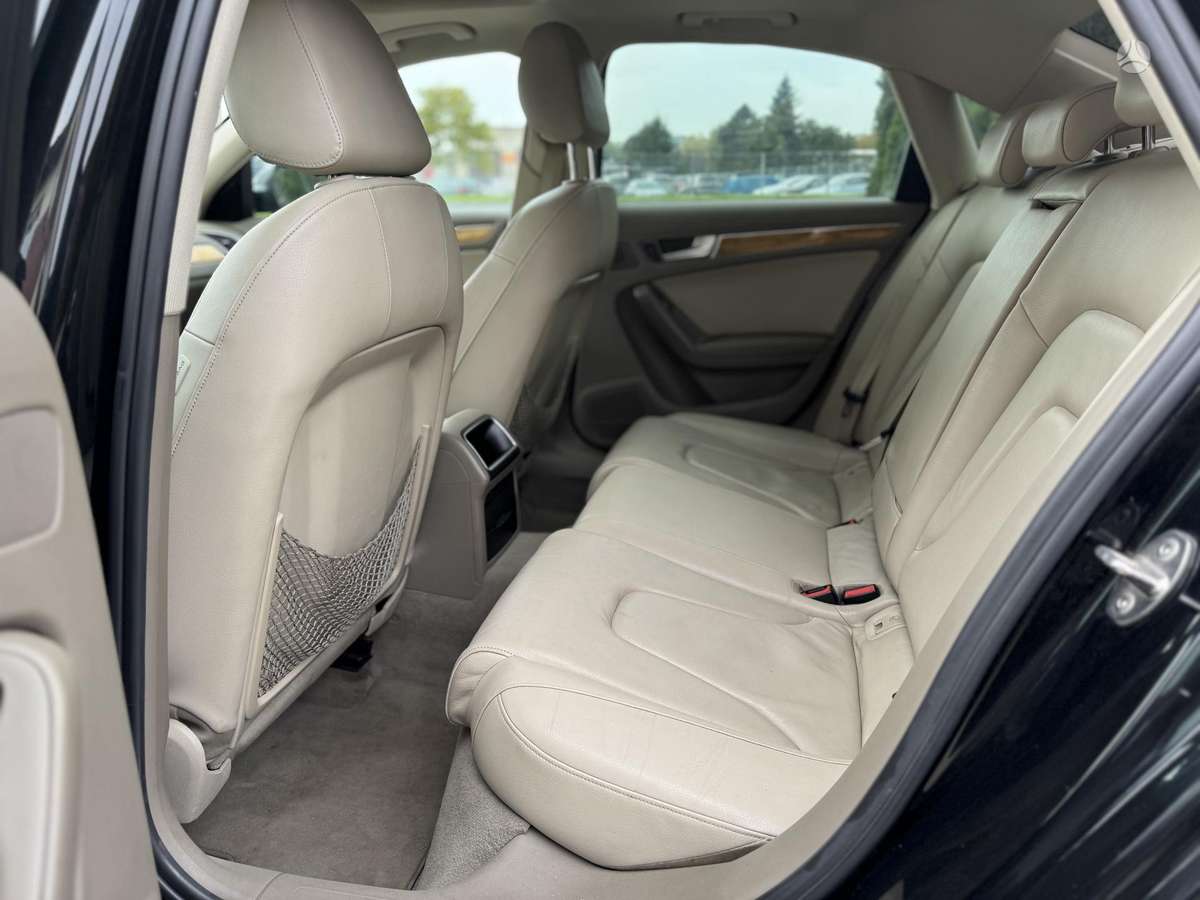 Audi A4, 2.0 l., sedanas