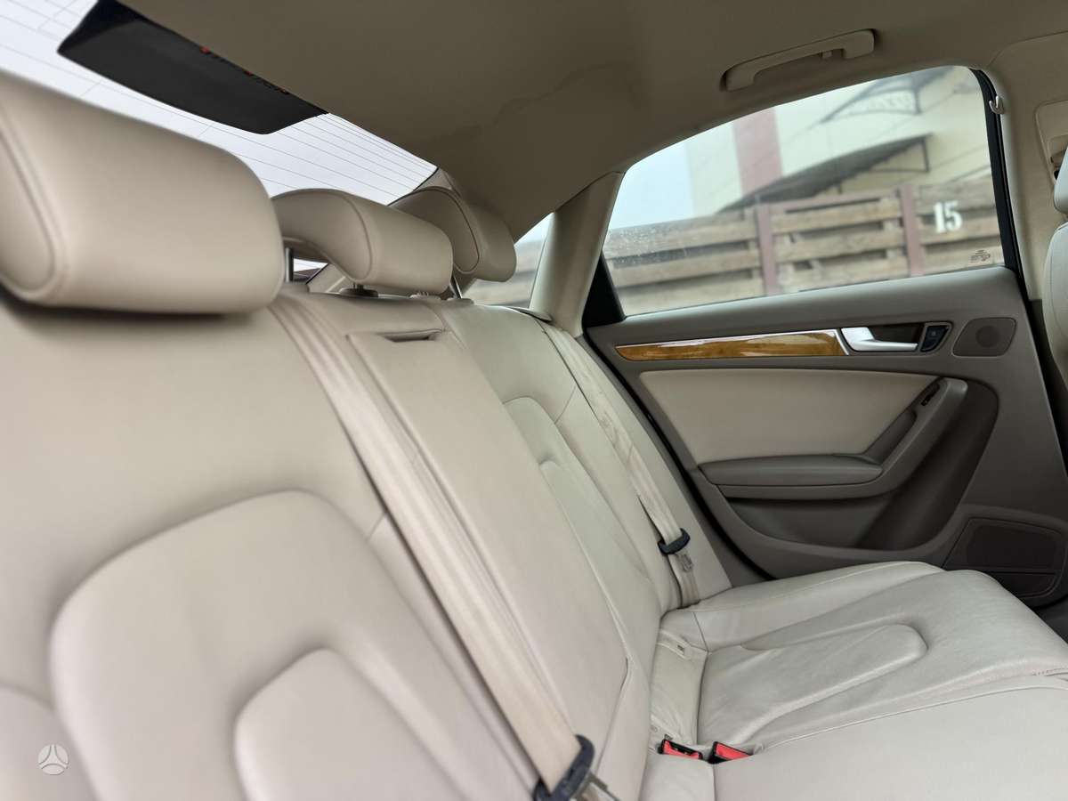 Audi A4, 2.0 l., sedanas