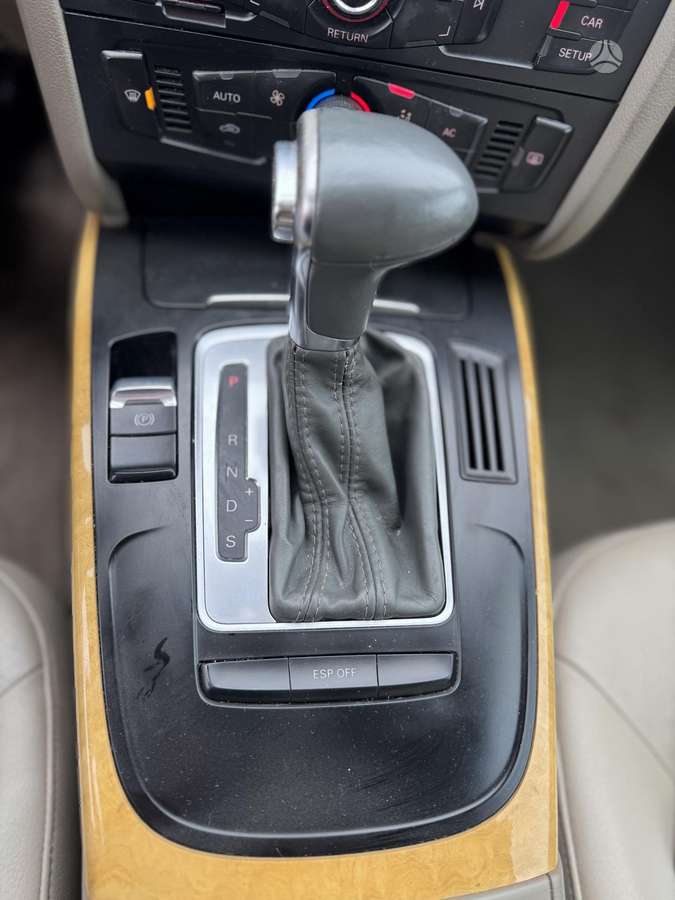 Audi A4, 2.0 l., saloon / sedan