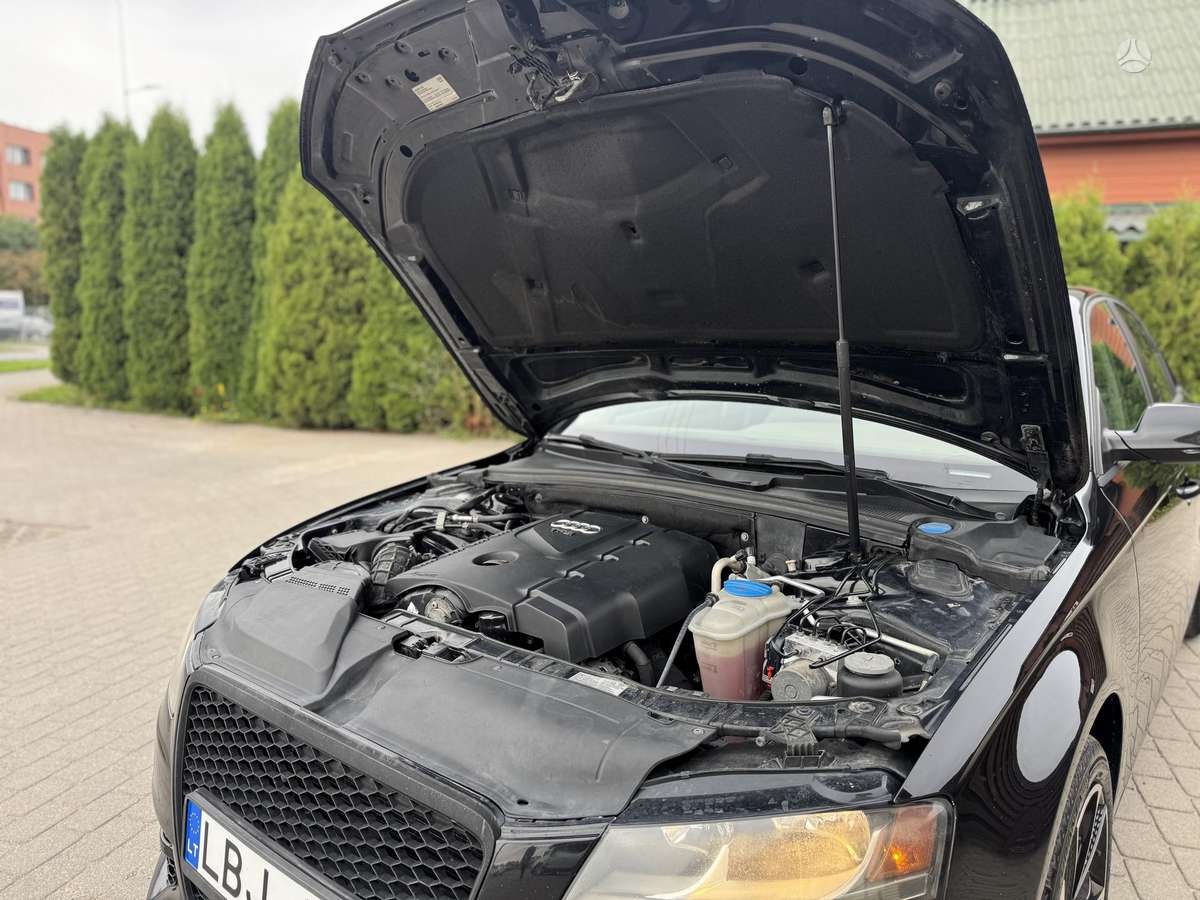 Audi A4, 2.0 l., sedanas