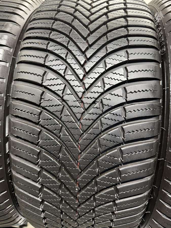 Firestone Multiseason//2025m, всесезонные 225/45 R18