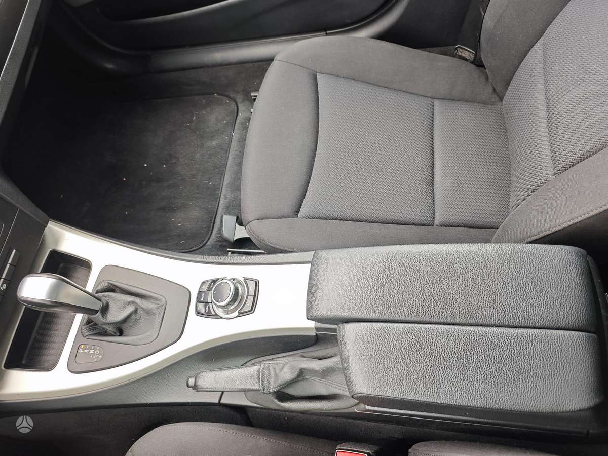 BMW 320, 2.0 l., wagon