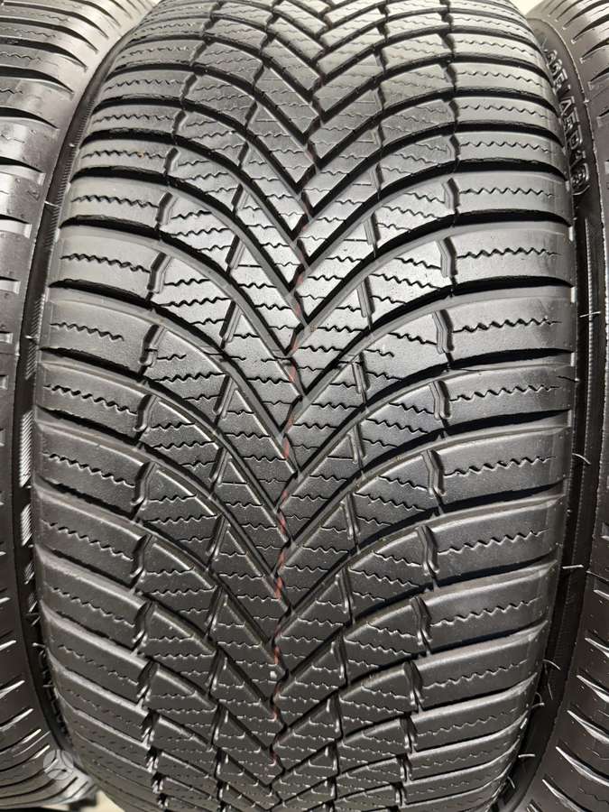 Firestone Multiseason//2025m, всесезонные 225/45 R18