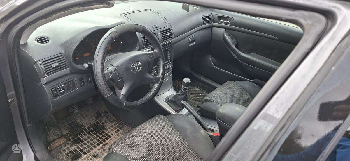 Toyota Avensis, 2.2 l., Универсал