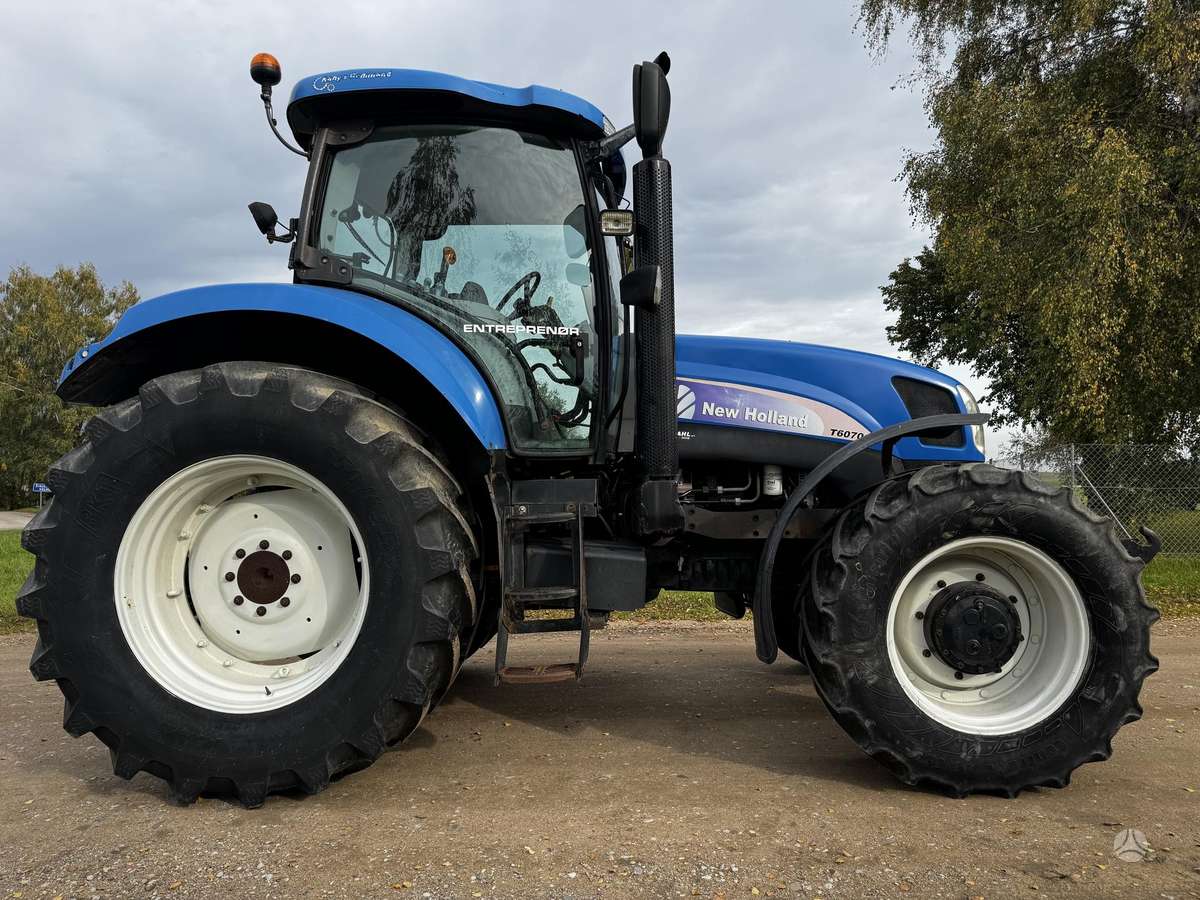 New Holland T6070, tractors