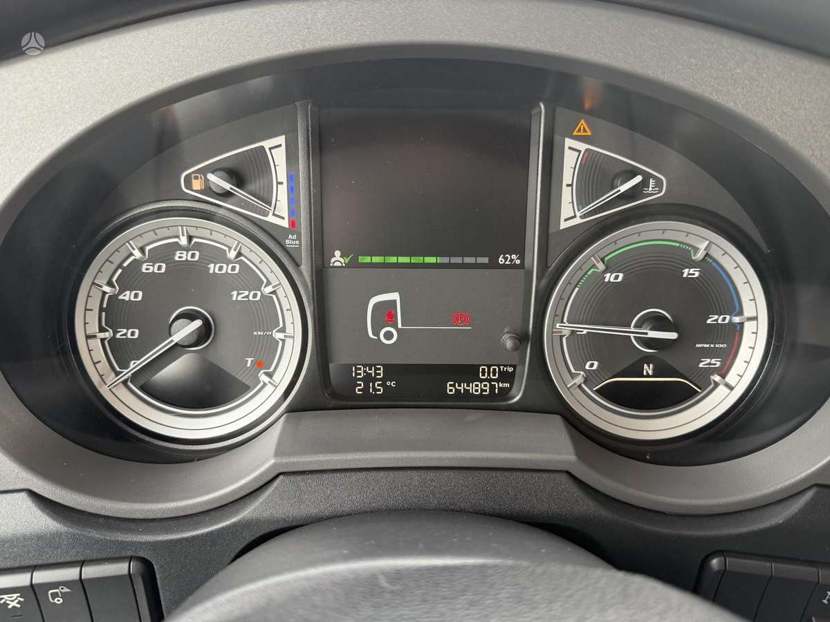 DAF XF106.530, 2 спальных места