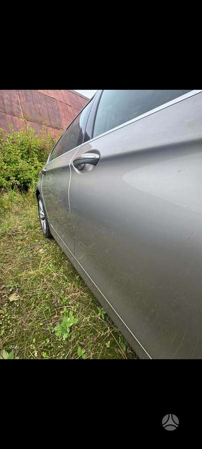 BMW 535, Седан