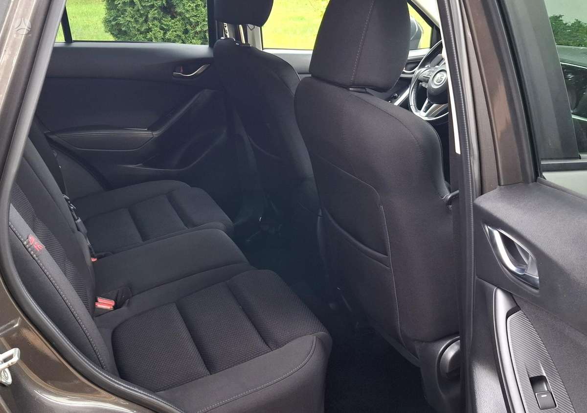 Mazda CX-5, 2.2 l., off-road / crossover