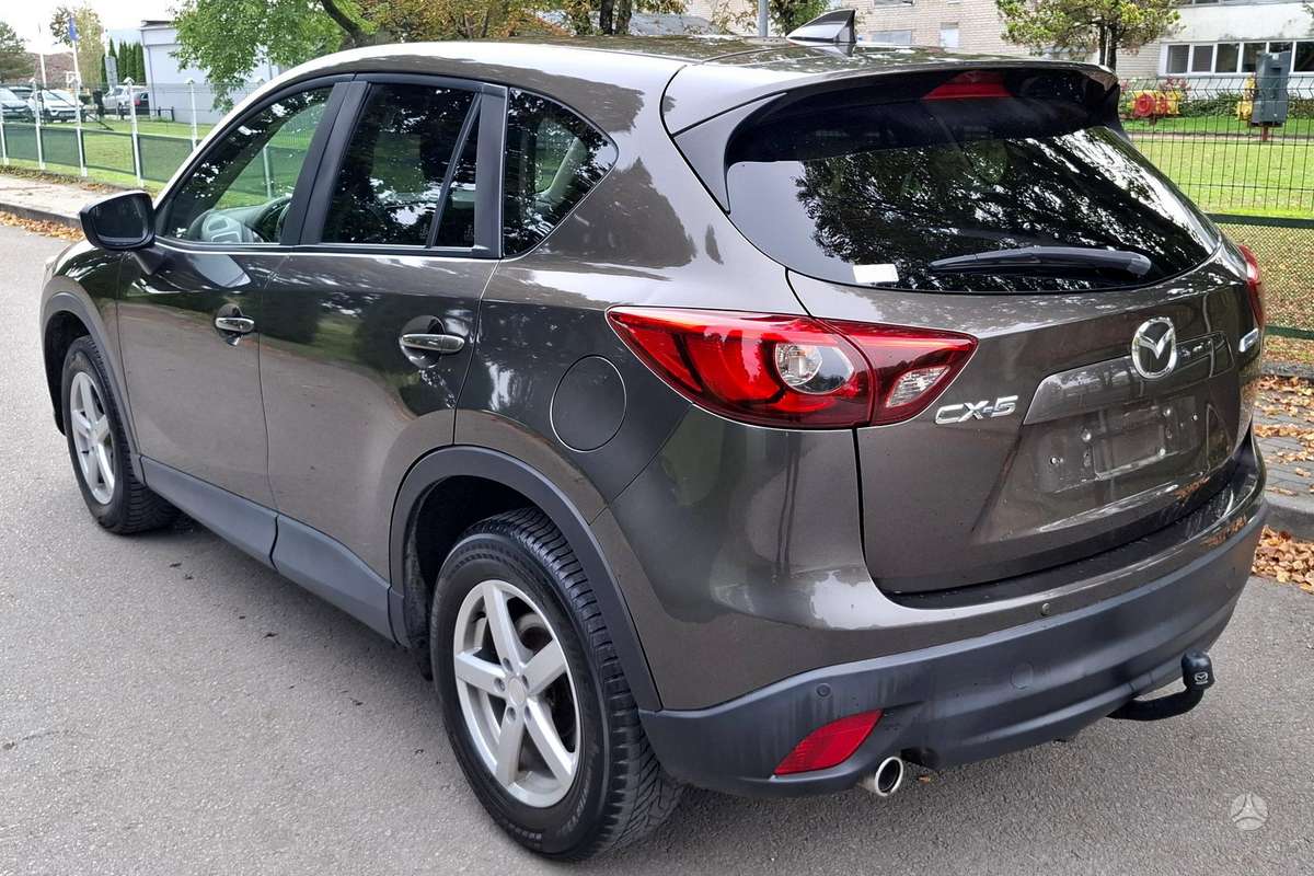 Mazda CX-5, 2.2 l., off-road / crossover
