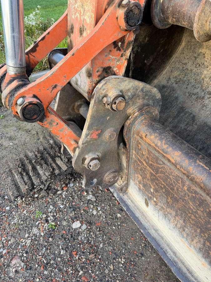 Hitachi ZX130LCN-3, экскаваторы