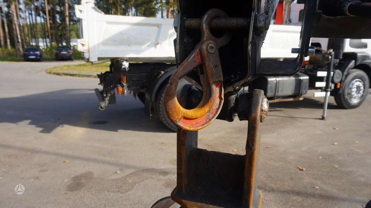 Renault Kerax 380, dumpers with crane