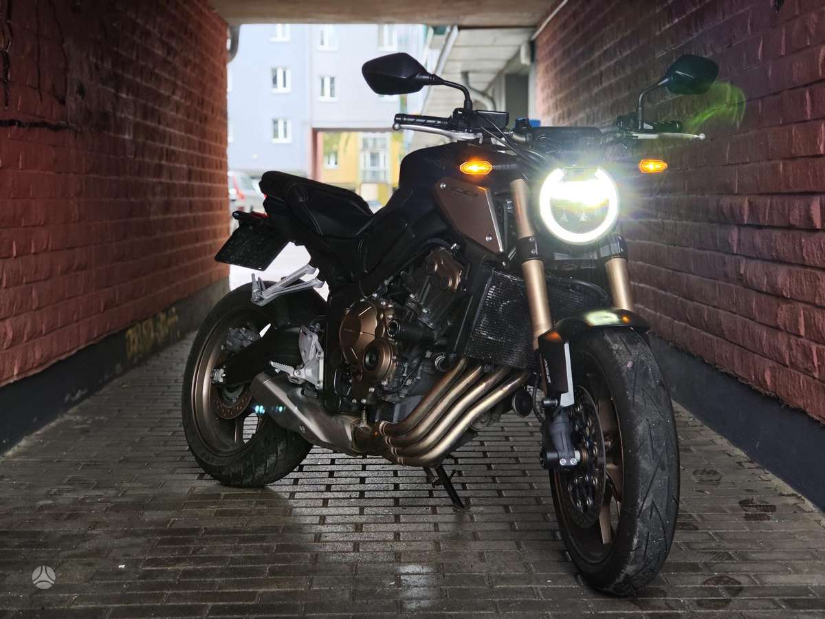 Honda CB 649cc, street / classic