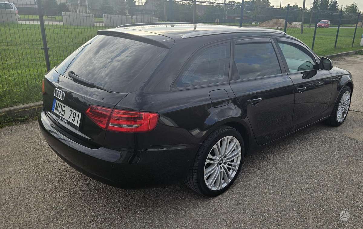 Audi A4, 2.0 l., universalas
