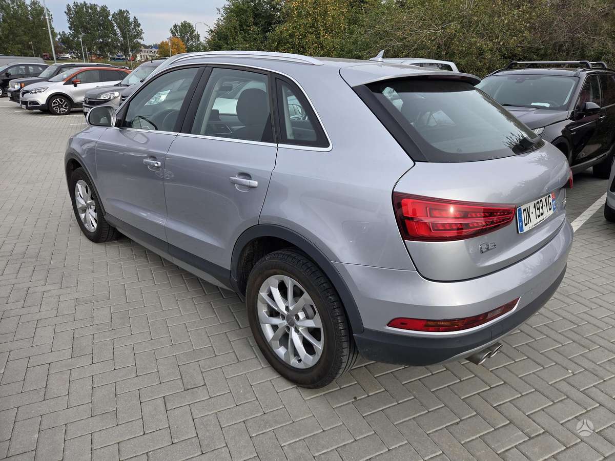 Audi Q3, 2.0 l., Хэтчбек