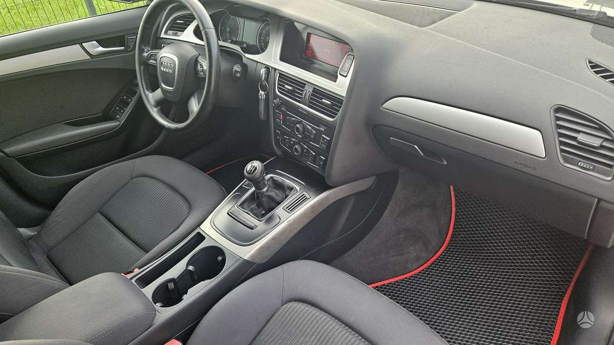 Audi A4, 2.0 l., universalas
