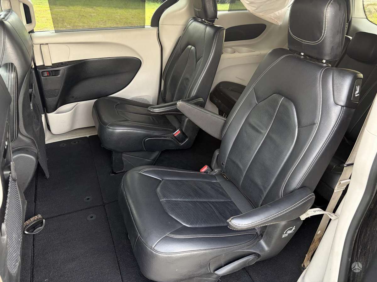 Chrysler Pacifica, 3.6 l., Минивэн