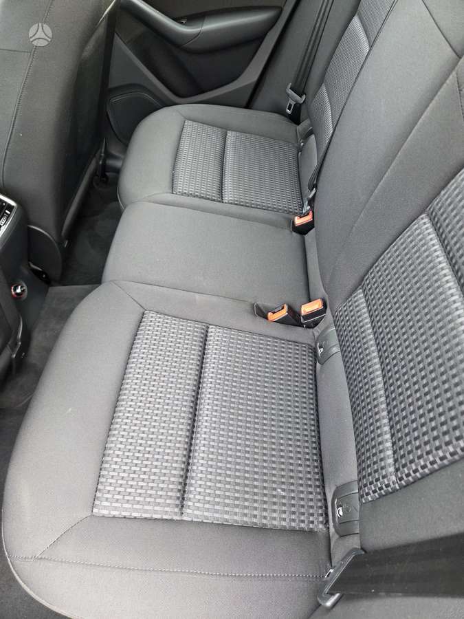 Audi Q3, 2.0 l., Хэтчбек