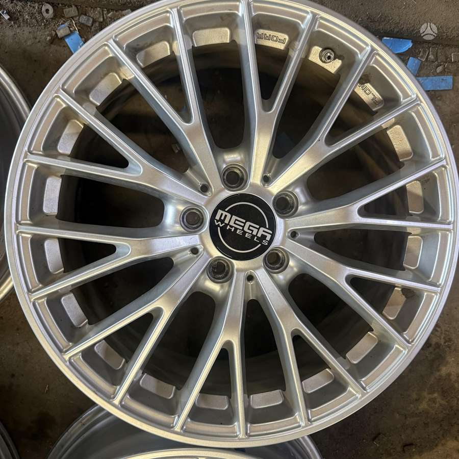MEGA WHEELS, lengvojo lydinio, R18